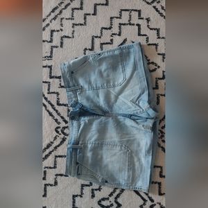 Gap Girlfriend Short